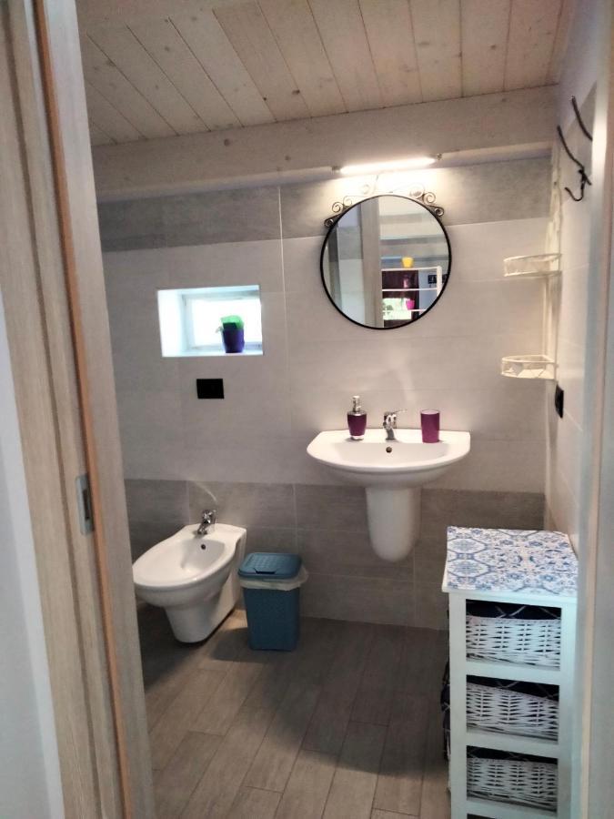 ペスカーラResidenza Floresアパートメント エクステリア 写真