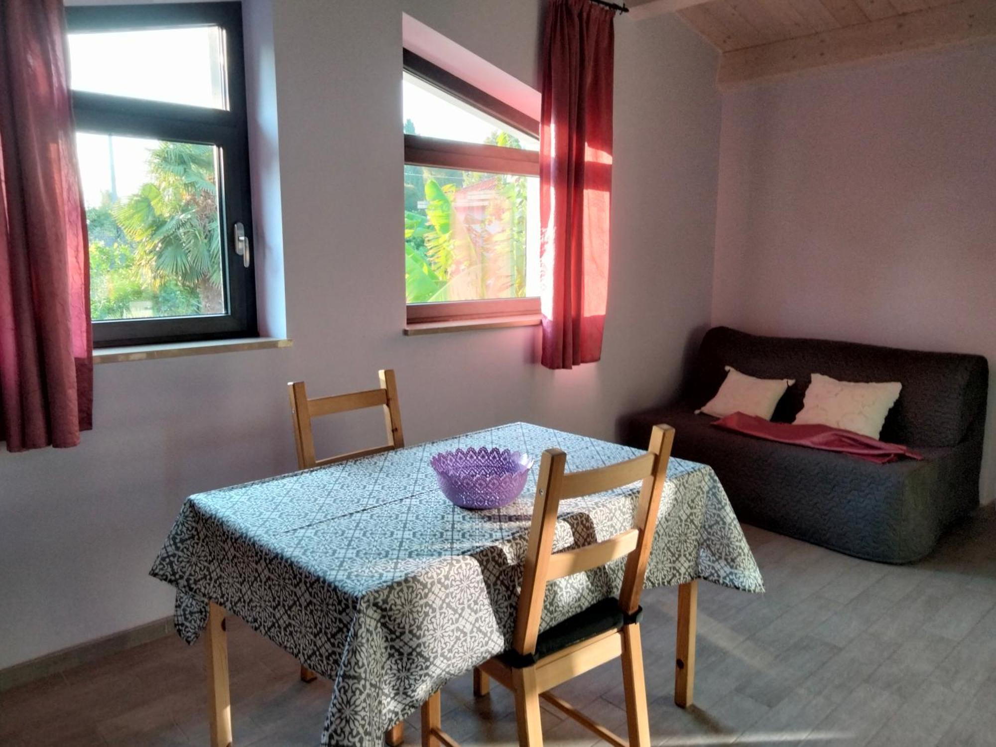 ペスカーラResidenza Floresアパートメント 部屋 写真